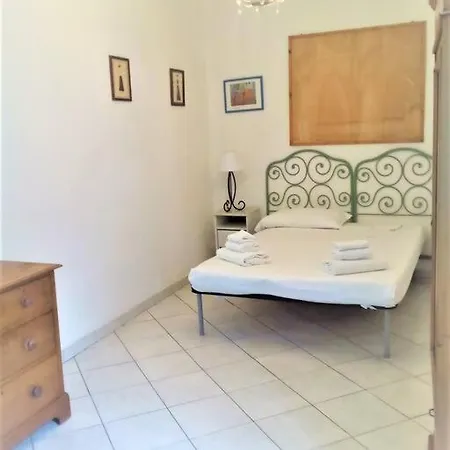Bright Near Piazza Dei Ciompi * פירנצה
